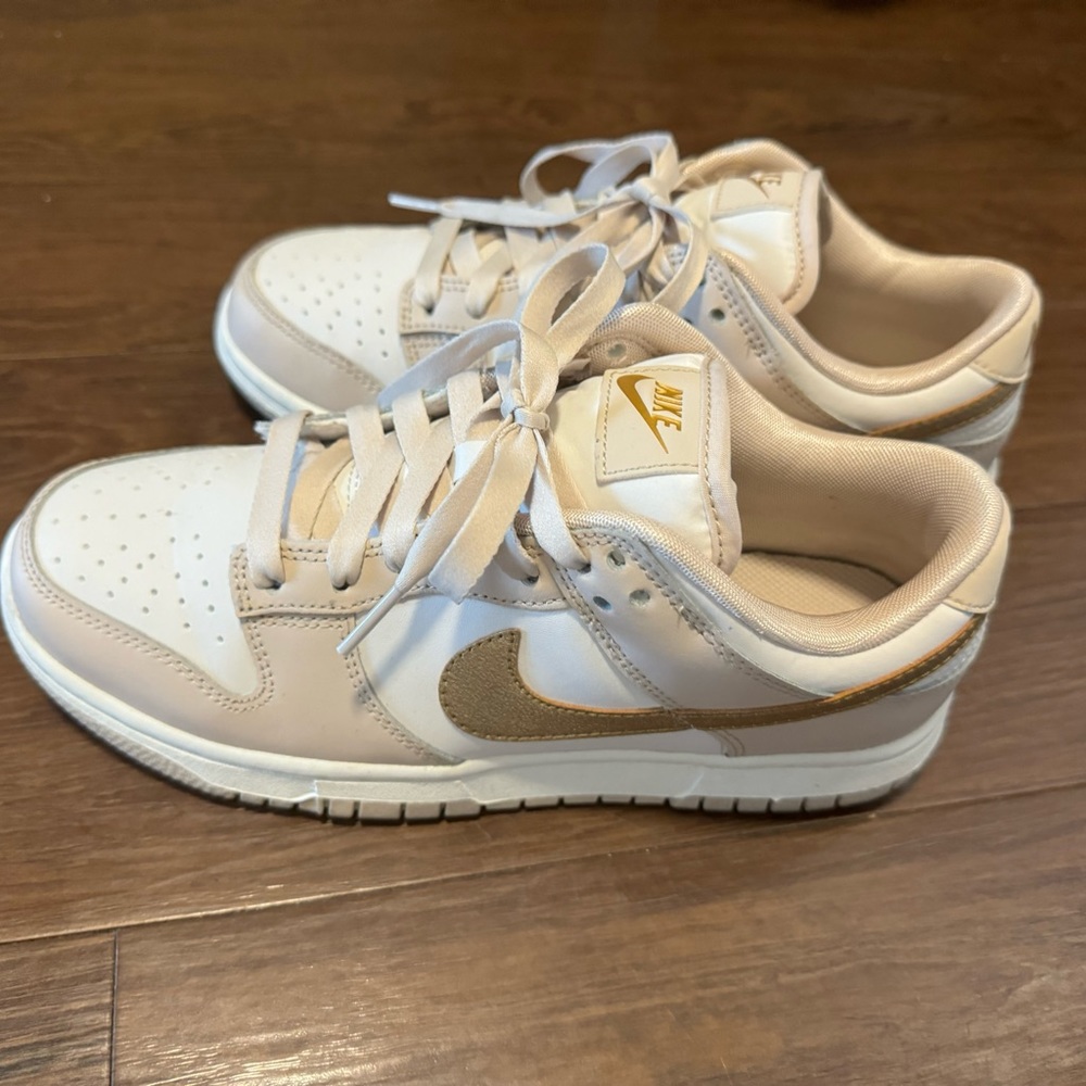 Nike dunks beige and gold